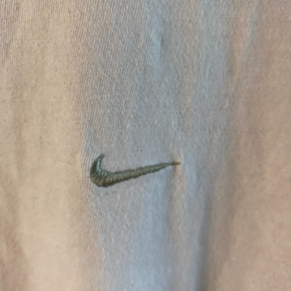 Pink Nike Tee Shirt - Picture 7 of 8